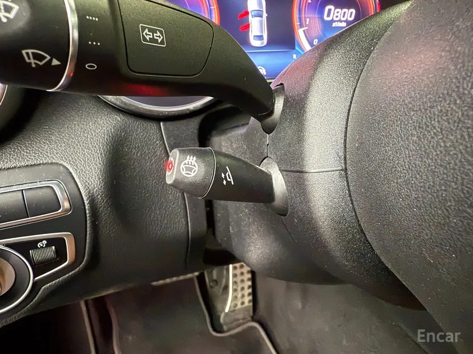 Фото 13 - Mercedes-Benz C-Class