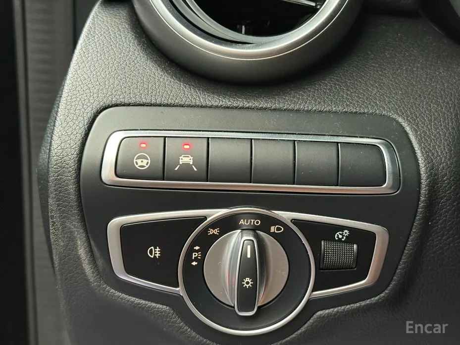 Фото 14 - Mercedes-Benz C-Class