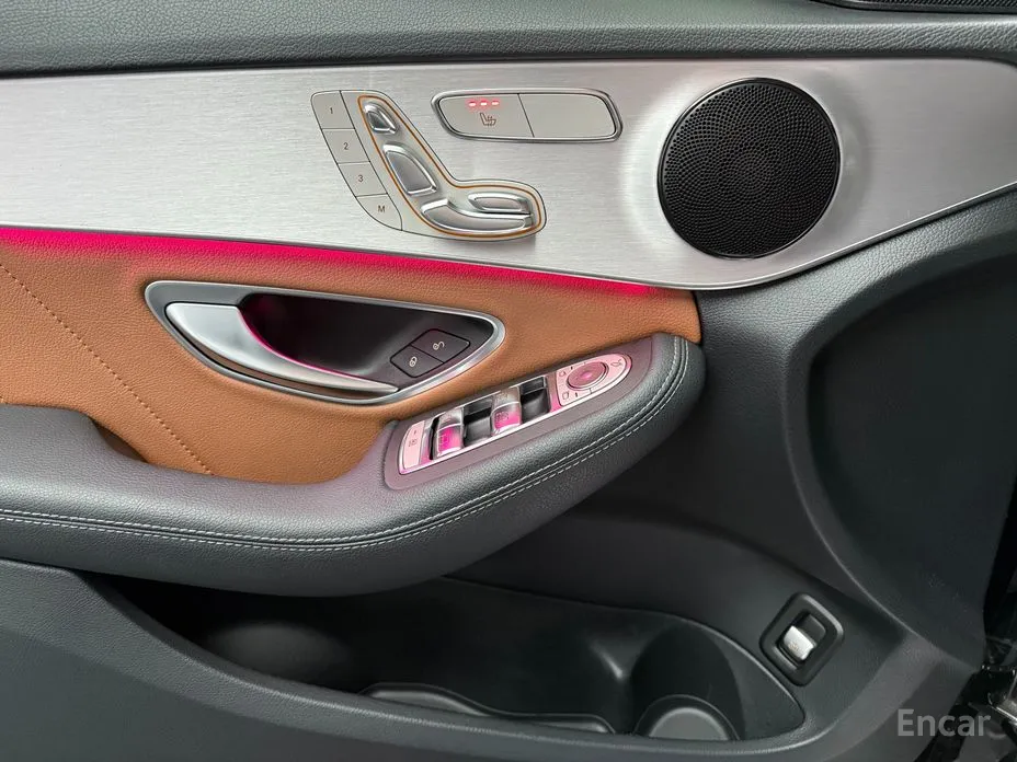 Фото 15 - Mercedes-Benz C-Class