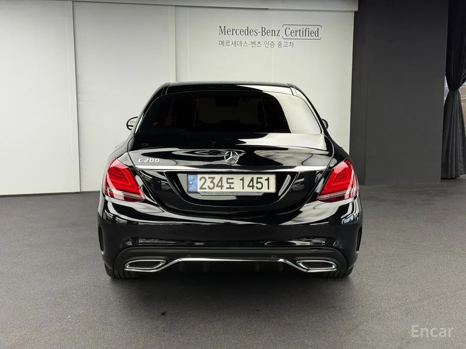 Фото 4 - Mercedes-Benz C-Class