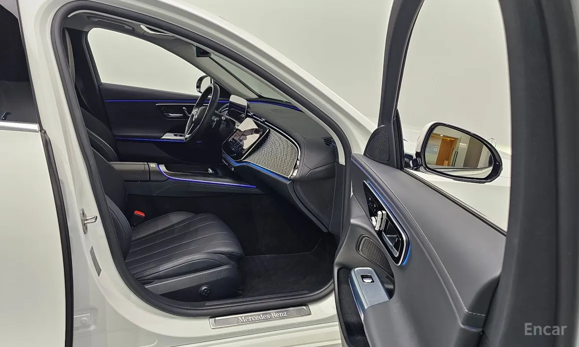 Фото 10 - Mercedes-Benz E-Class