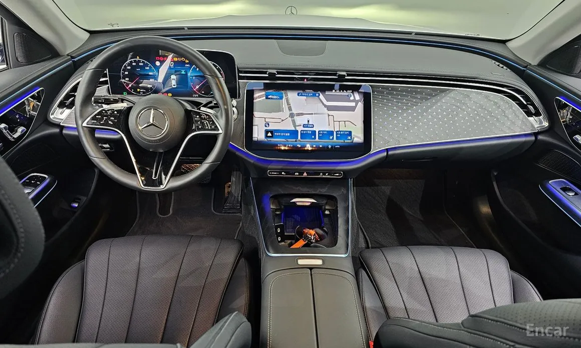 Фото 7 - Mercedes-Benz E-Class