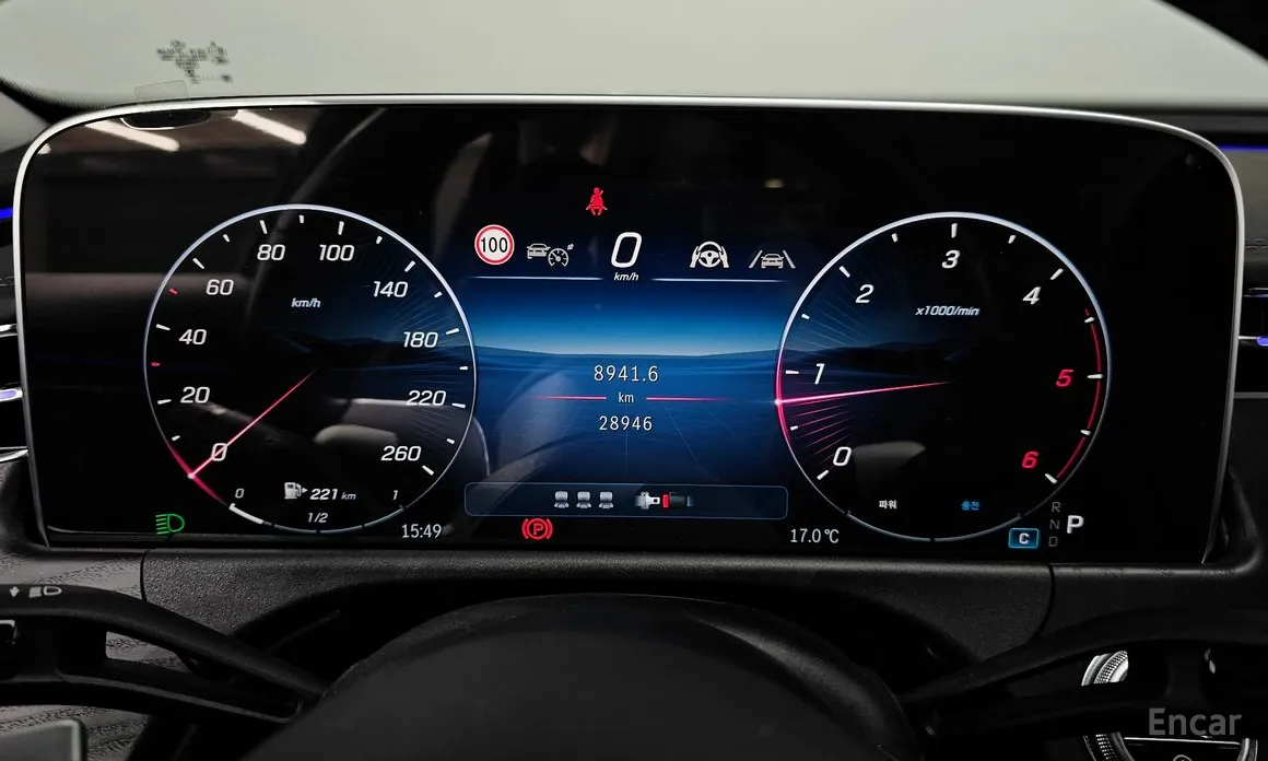 Фото 8 - Mercedes-Benz E-Class