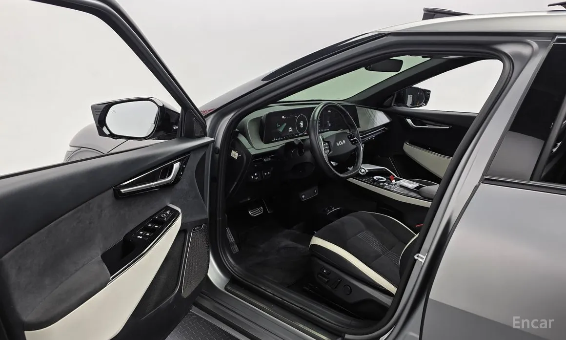 Фото 10 - Kia EV6