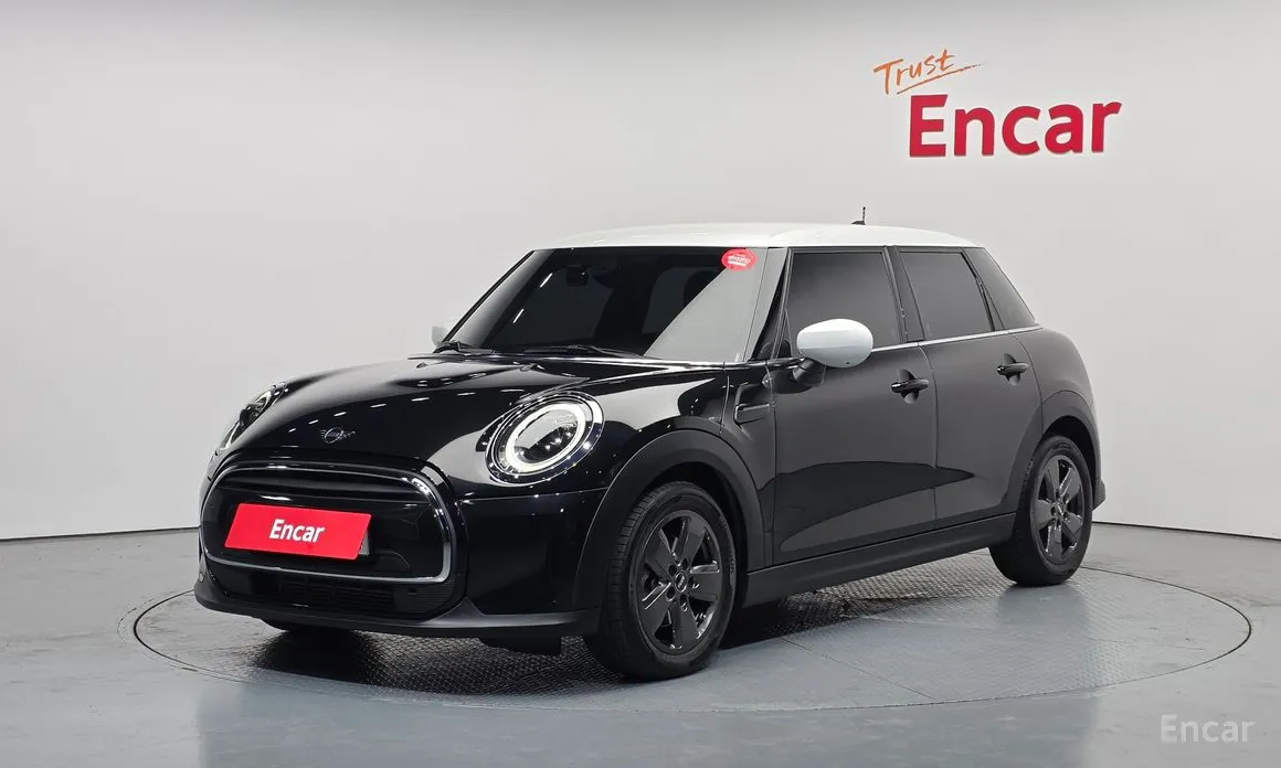 Фото 1 - Mini Cooper