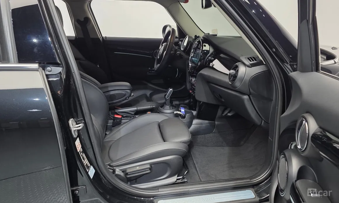 Фото 11 - Mini Cooper