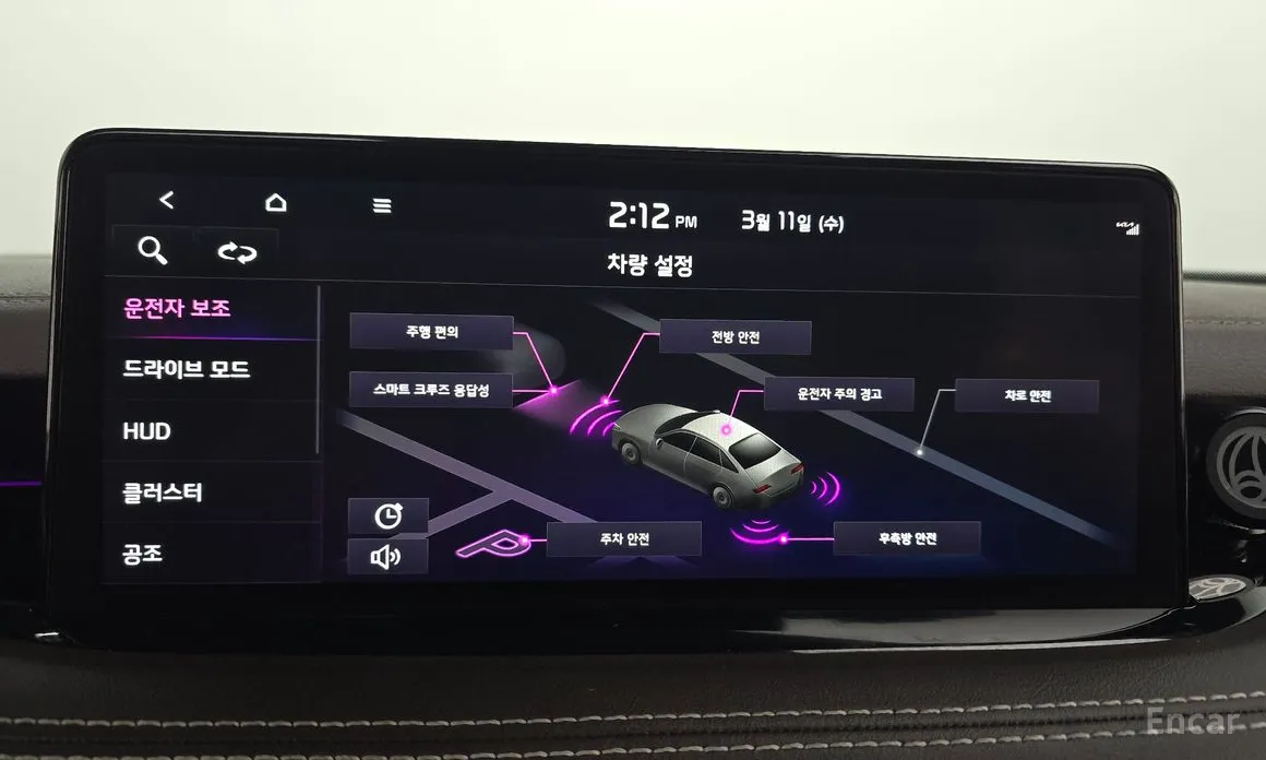 Фото 16 - Kia Stinger