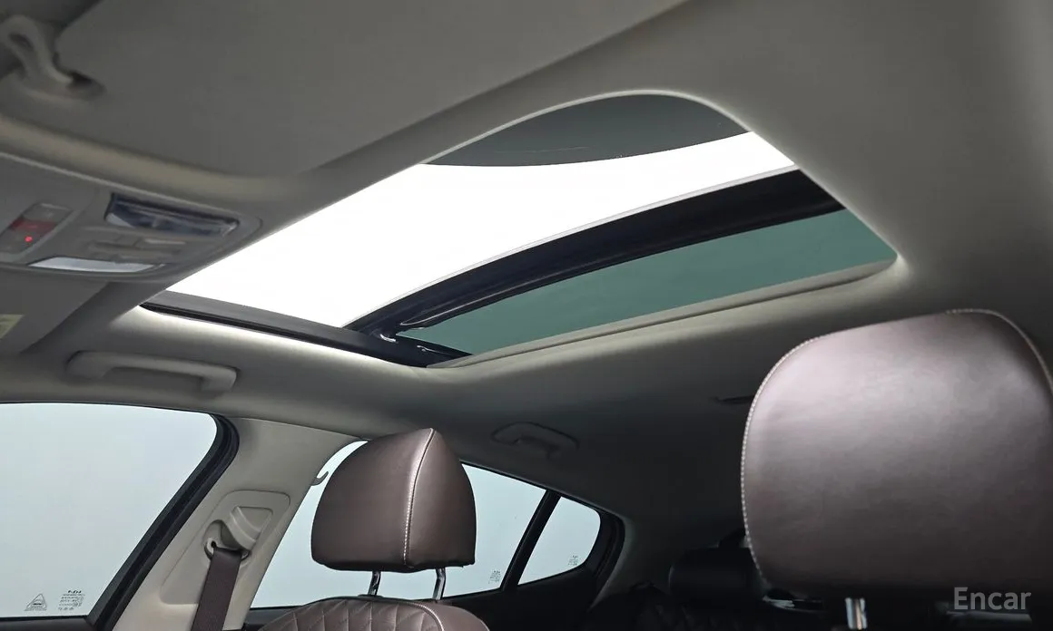 Фото 18 - Kia Stinger