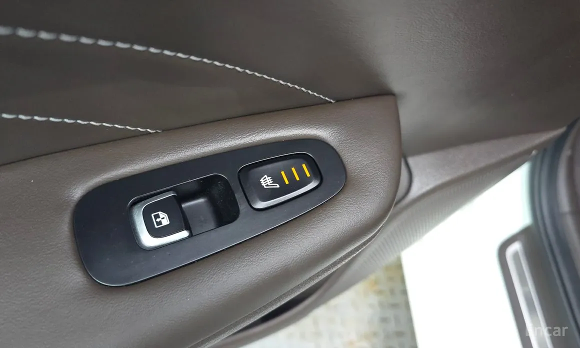 Фото 19 - Kia Stinger