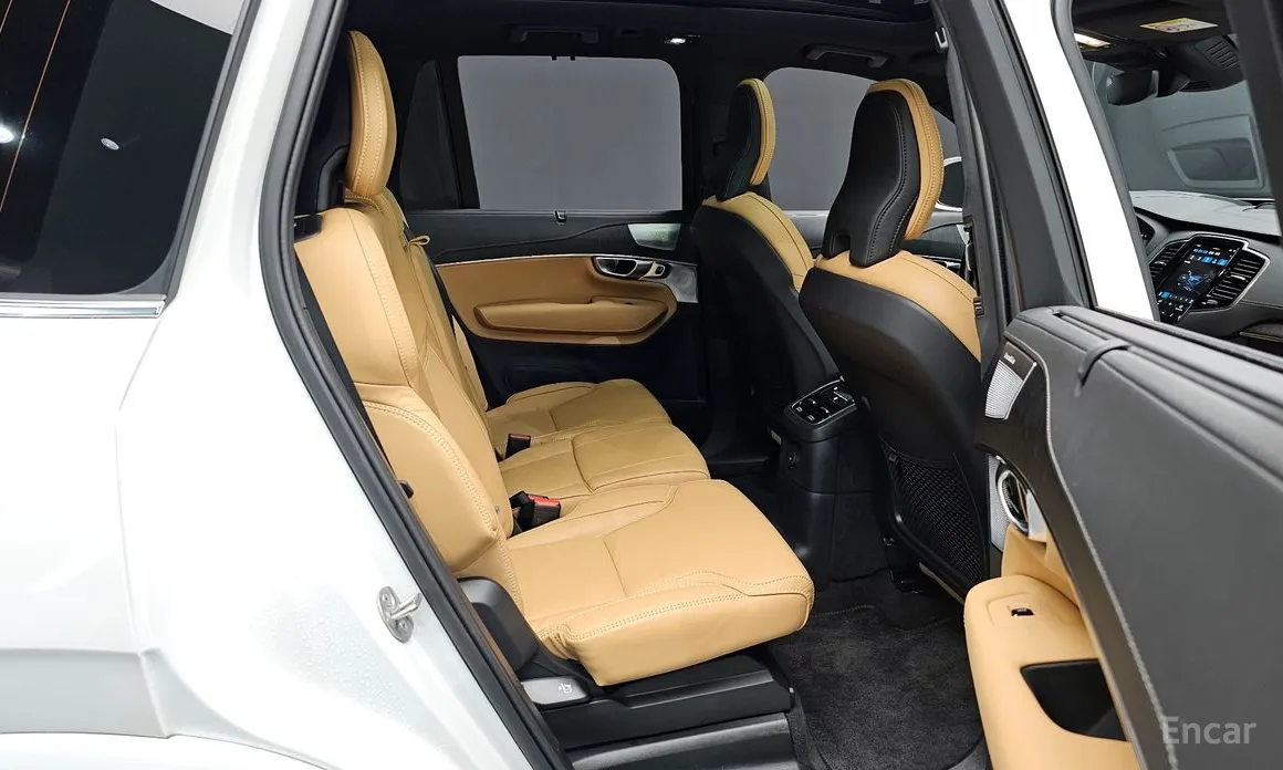 Photo 12 - Volvo XC90