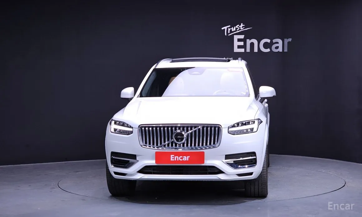 Photo 3 - Volvo XC90