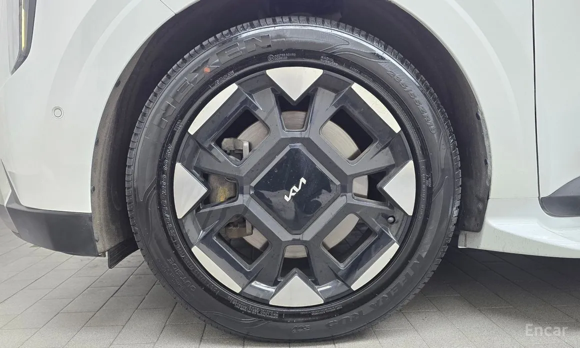 Фото 5 - Kia Carnival