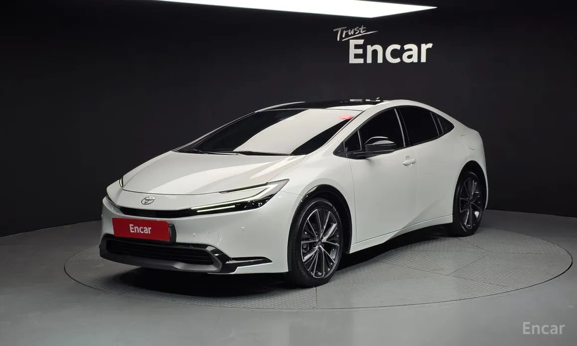 Фото 1 - Toyota Prius