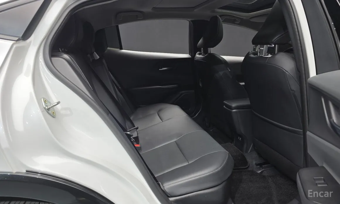 Фото 12 - Toyota Prius