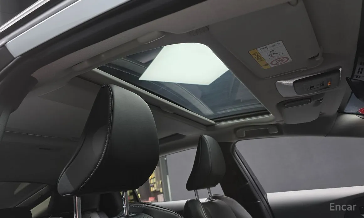 Фото 18 - Toyota Prius