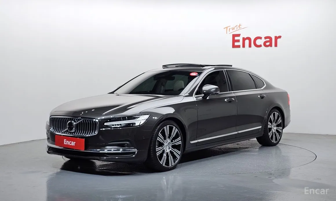 Фото 1 - Volvo S90