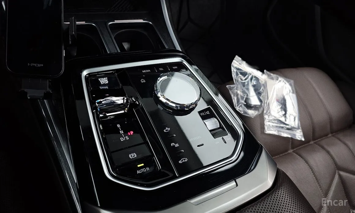 Фото 9 - BMW 7 Series