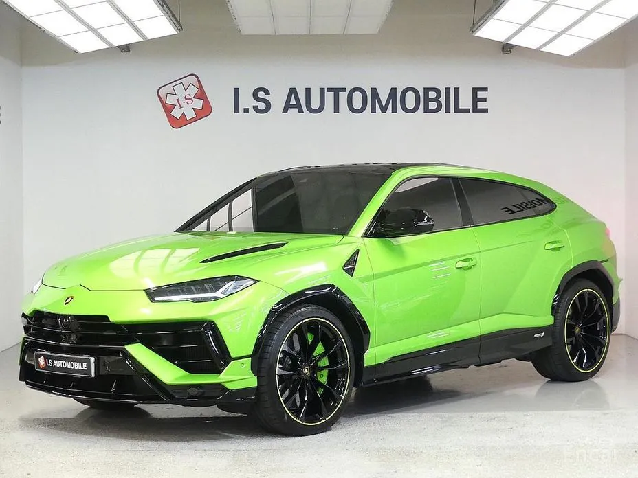 Фото 1 - Lamborghini Urus