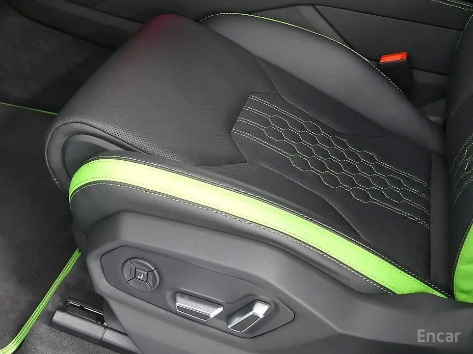 Фото 12 - Lamborghini Urus