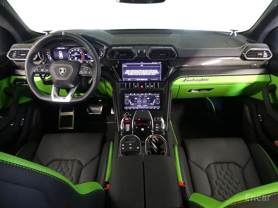 Фото 6 - Lamborghini Urus