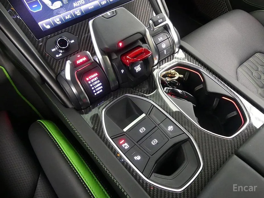 Фото 9 - Lamborghini Urus