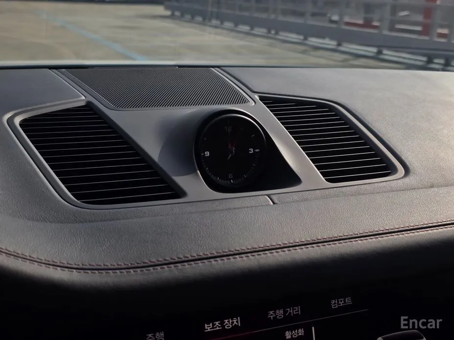 Фото 13 - Porsche Cayenne