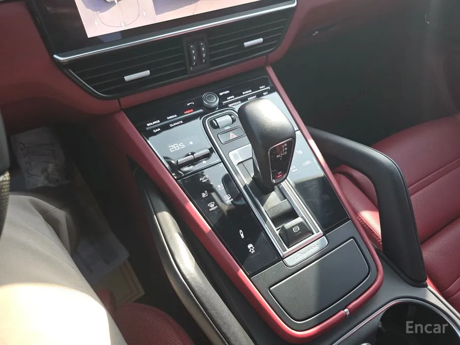 Фото 14 - Porsche Cayenne