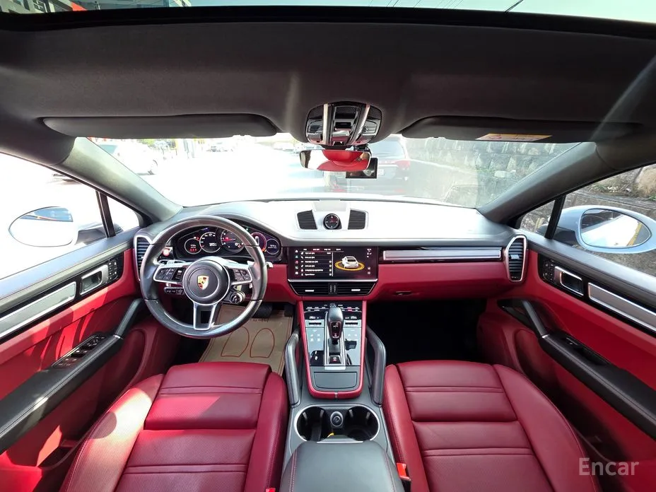 Фото 8 - Porsche Cayenne