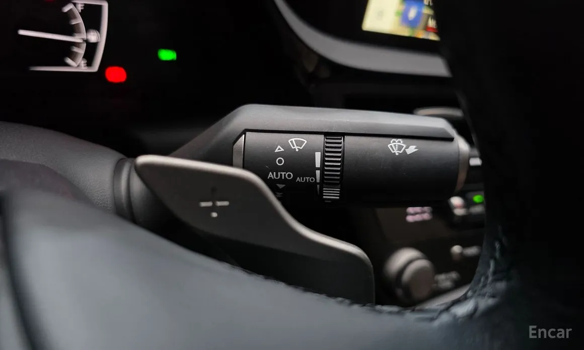 Фото 15 - Lexus ES