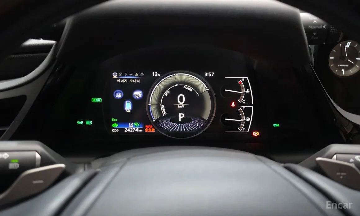 Фото 8 - Lexus ES