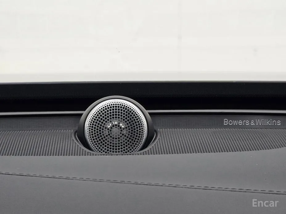 Фото 15 - Volvo XC90