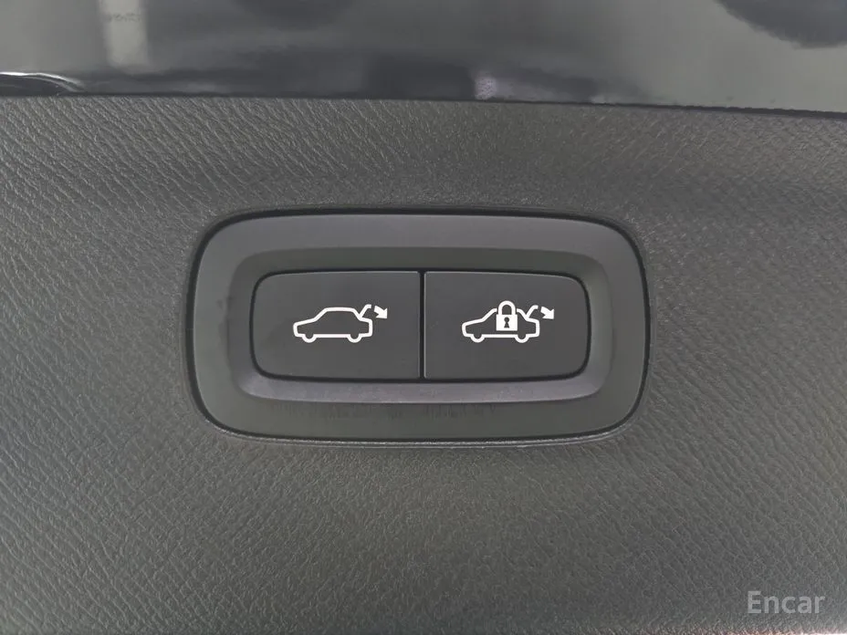 Фото 18 - Volvo XC90