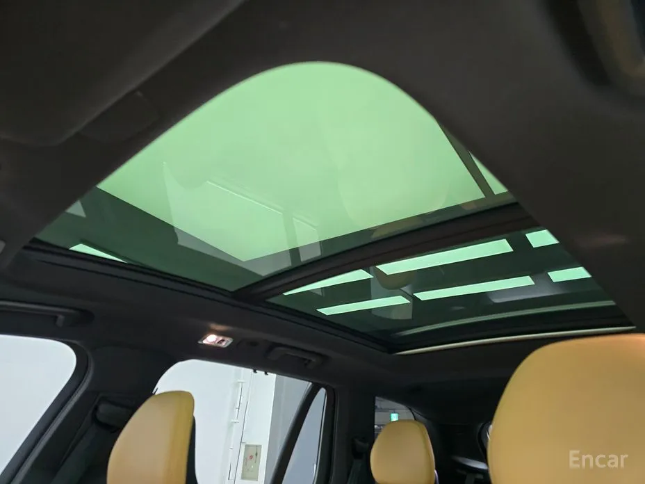 Фото 19 - Volvo XC90