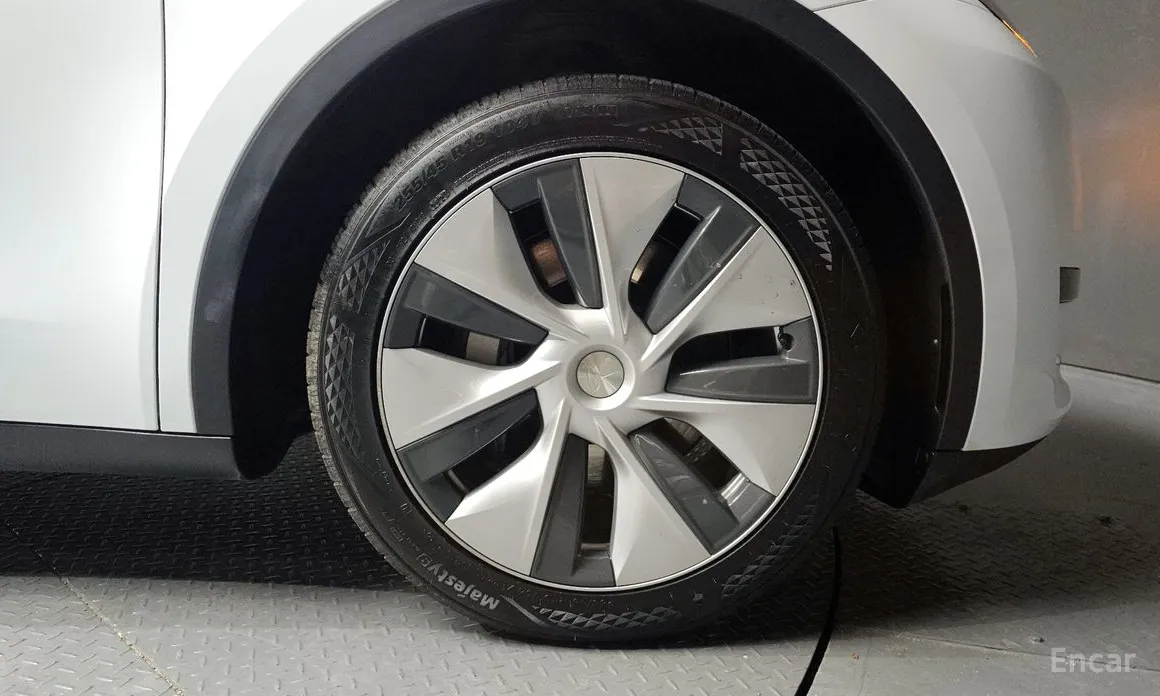 Фото 5 - Tesla Model Y