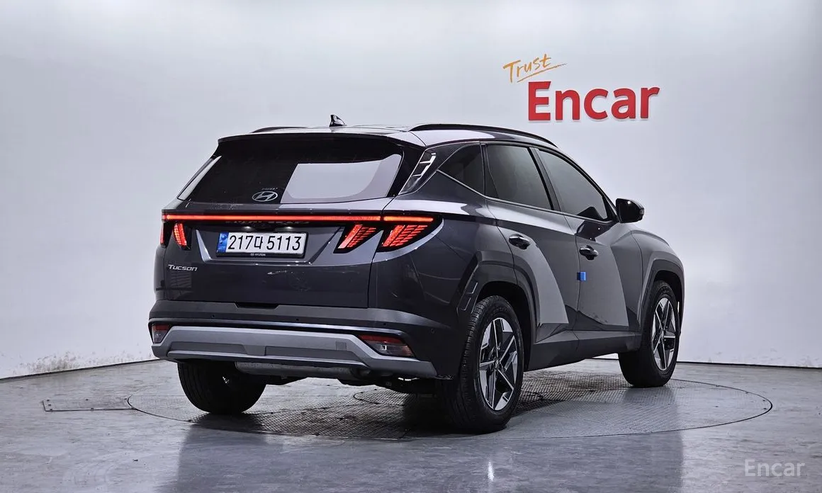 Фото 2 - Hyundai Tucson