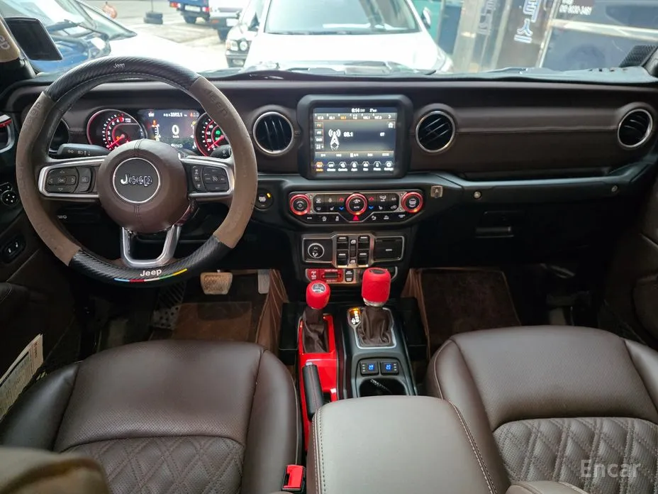 Фото 11 - Jeep Gladiator