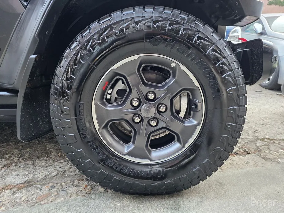 Фото 14 - Jeep Gladiator