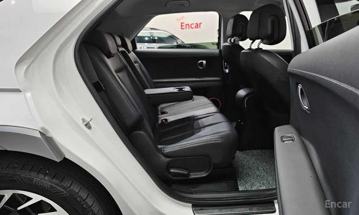 Photo 12 - Hyundai Ioniq 5