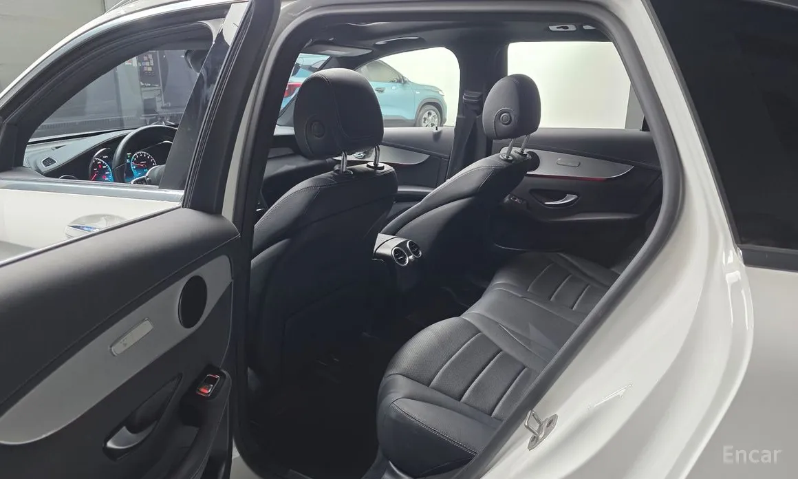 Фото 11 - Mercedes-Benz GLC-Class