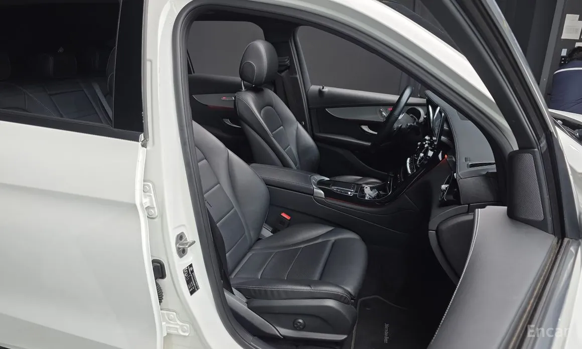 Фото 12 - Mercedes-Benz GLC-Class