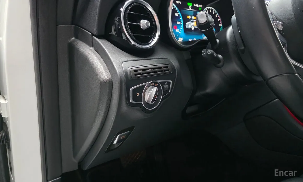 Фото 14 - Mercedes-Benz GLC-Class