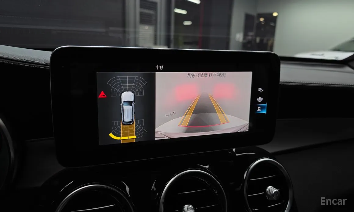 Фото 17 - Mercedes-Benz GLC-Class