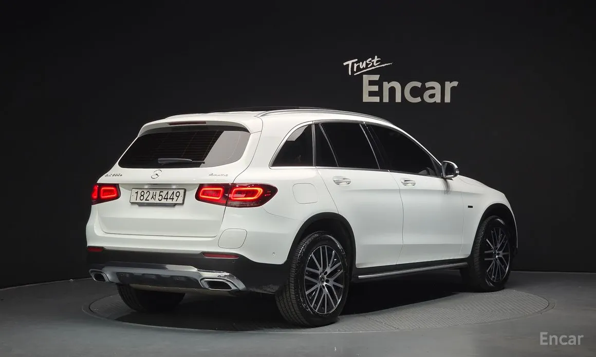 Фото 2 - Mercedes-Benz GLC-Class