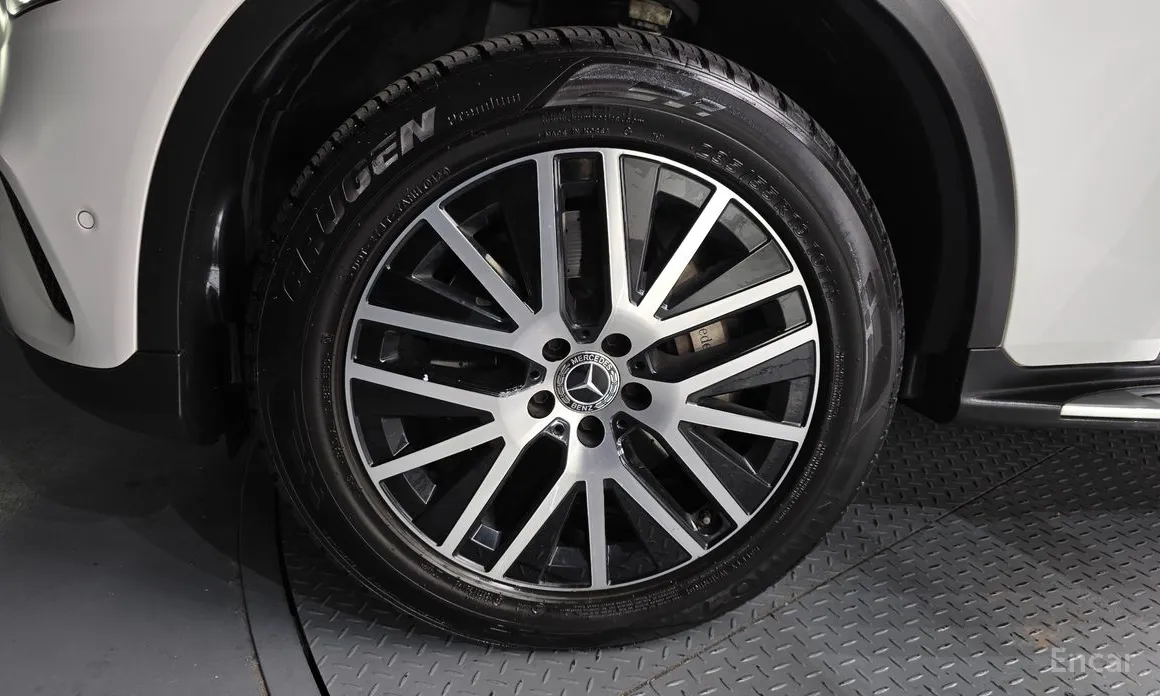 Фото 5 - Mercedes-Benz GLC-Class