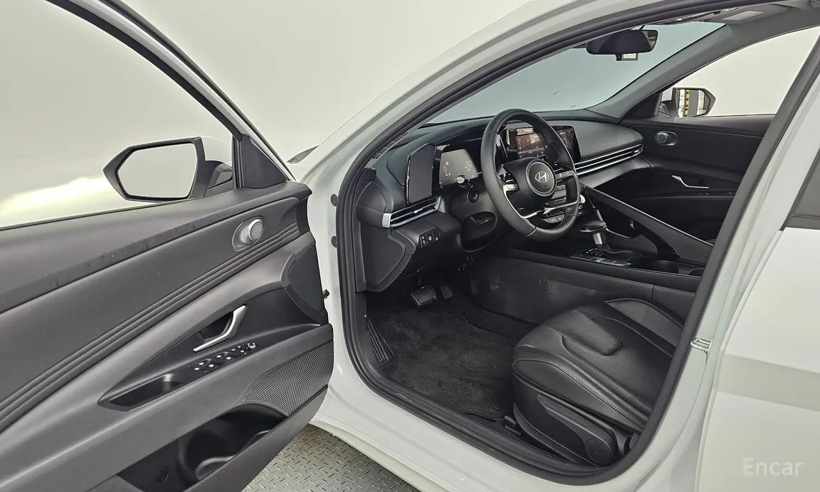 Фото 10 - Hyundai Avante