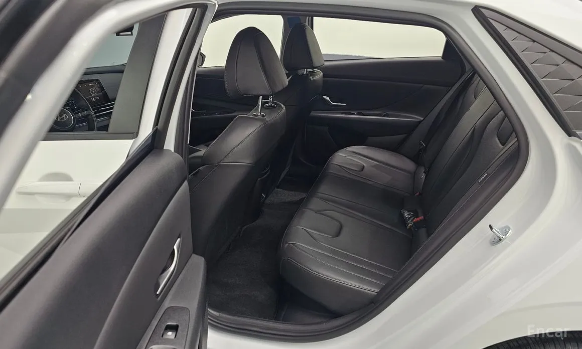 Фото 13 - Hyundai Avante