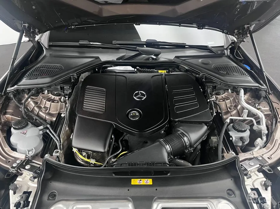 Фото 6 - Mercedes-Benz E-Class