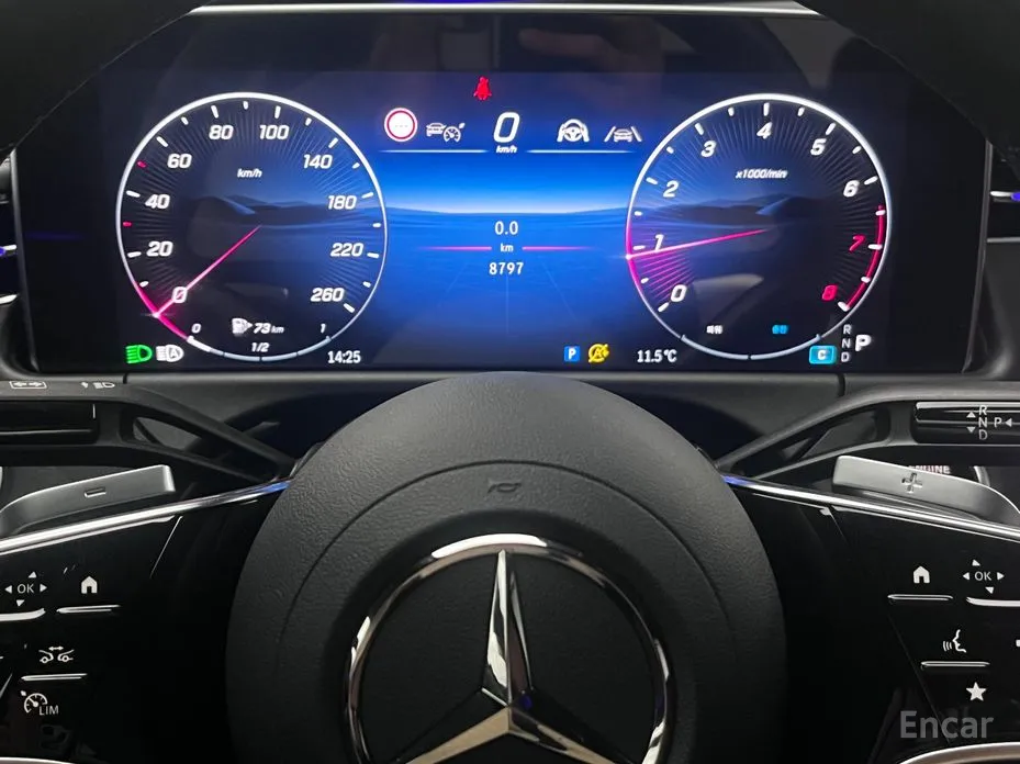 Фото 8 - Mercedes-Benz E-Class