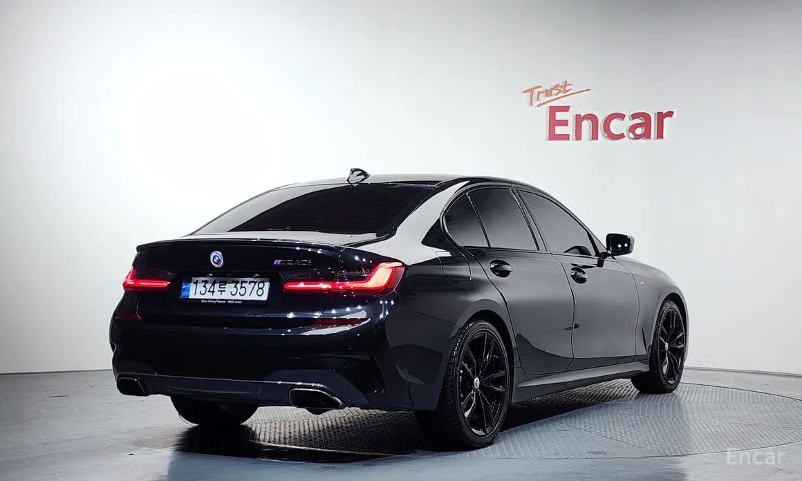 Photo 2 - BMW 3 Series