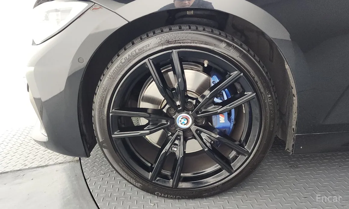 Photo 5 - BMW 3 Series